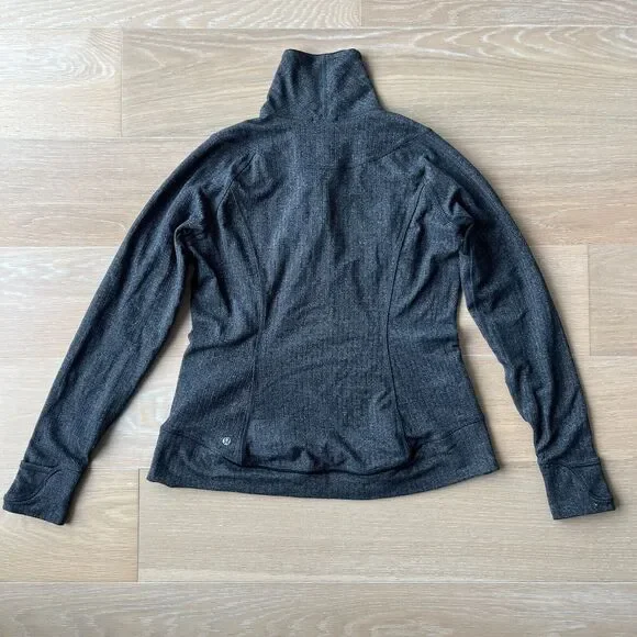 Lululemon Think Fast Pullover - Size 12 - Black Herringbone Pattern - Picture 3 of 5